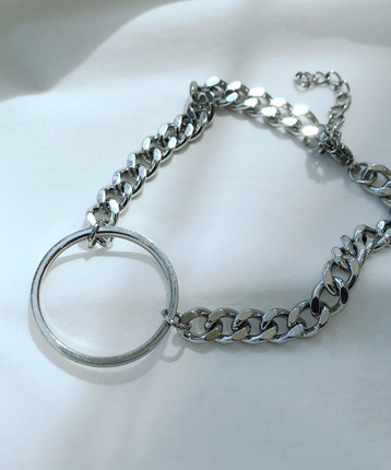 O ring chain bracelet